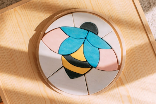 Bee Puzzle by AVDAR