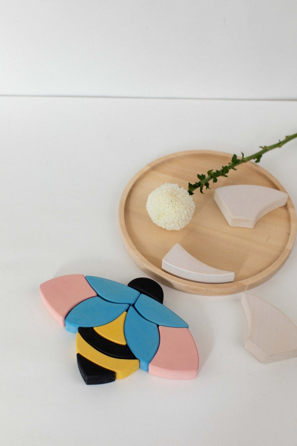 Bee Puzzle by AVDAR